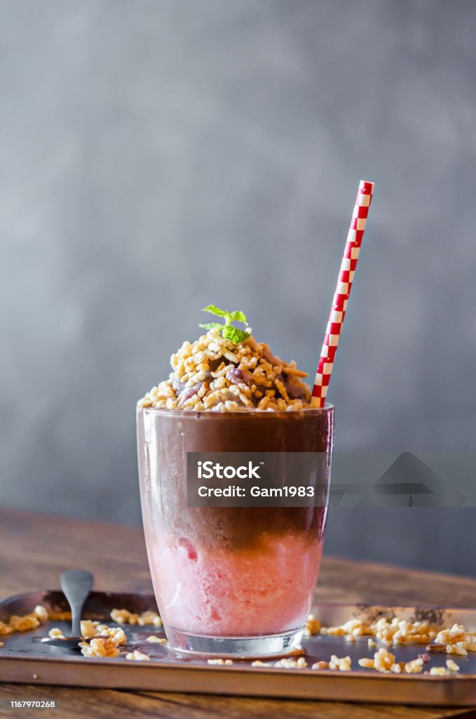 Berry-Chocolate Fusion Frappe